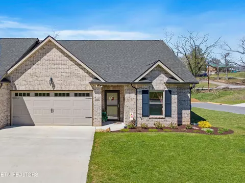 307 Whiskey Barrel Way, Knoxville, TN 37912
