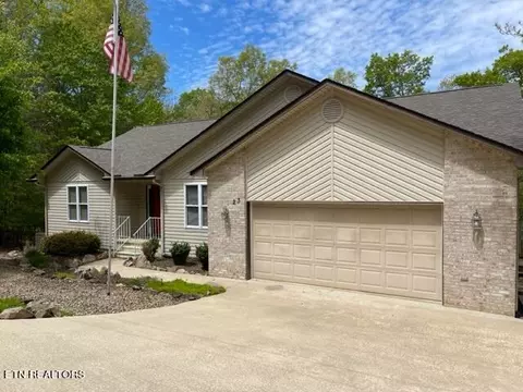 23 Pinehurst Ct, Crossville, TN 38558