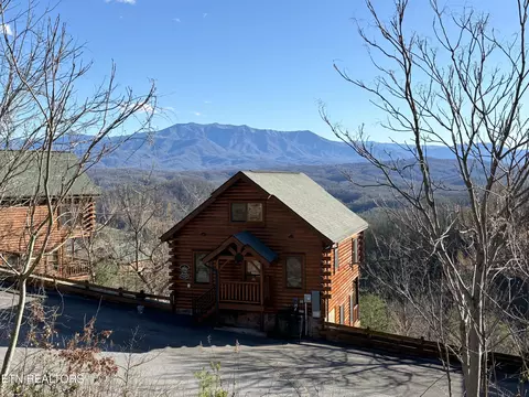 3061 Legacy Vista Dr #78, Sevierville, TN 37876