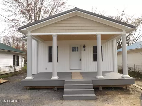 807 Exeter Ave, Middlesboro, KY 40965