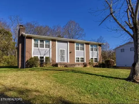7333 Joyce Ln, Powell, TN 37849