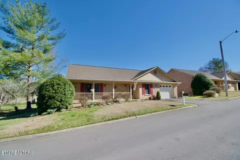 926 Portsmouth Cir, Maryville, TN 37803