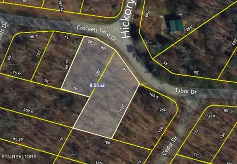 766-767 Crockett Lake Dr, Crossville, TN 38572