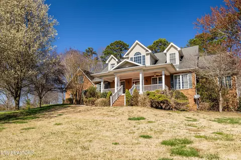 210 Grey Fox Ln, Seymour, TN 37865