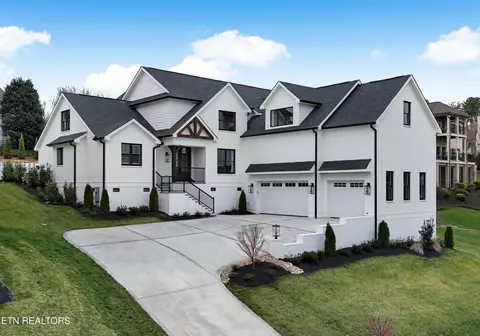 9051 Legends Lake Ln, Knoxville, TN 37922