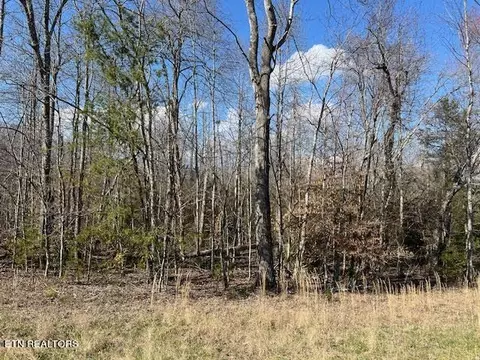 W Laurel Way, Monterey, TN 38574