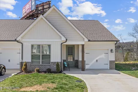 443 Toronto Ln, Knoxville, TN 37918