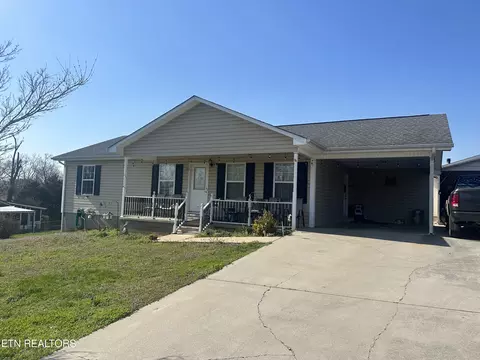 158 Twelve Oaks Dr, Madisonville, TN 37354
