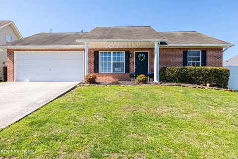 7229 Birdie Ln, Knoxville, TN 37918