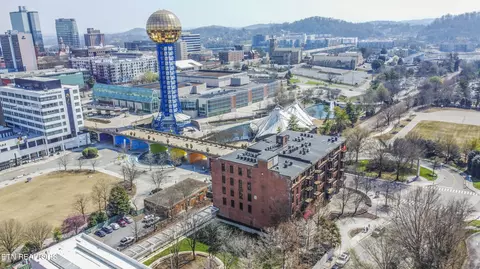1060 Worlds Fair Park Dr #302, Knoxville, TN 37916