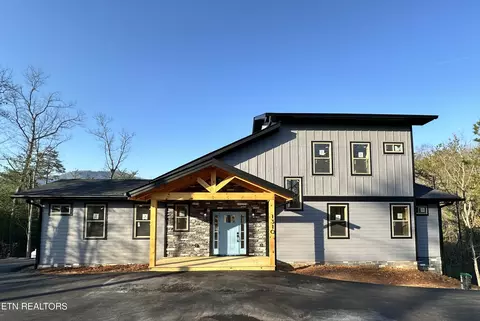 1310 Morning Dove Way, Sevierville, TN 37862
