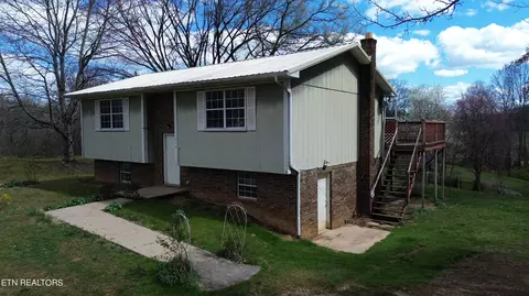 219 Lillie Ln, Tazewell, TN 37879