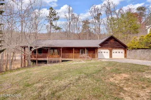 176 Edgewood Dr, Powell, TN 37849