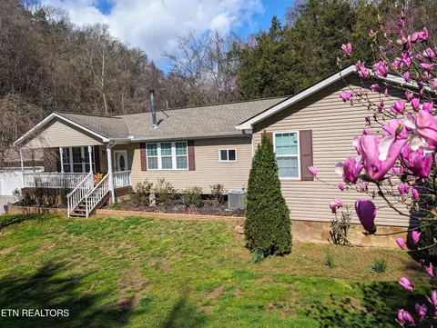 1375 Emerald Springs Way, Newport, TN 37821