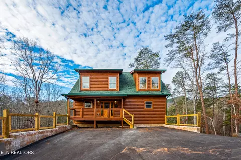 1808 Deer Haven Rd, Sevierville, TN 37876