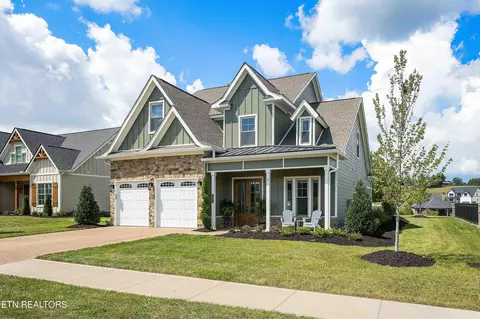 3949 Old Club Rd, Loudon, TN 37774