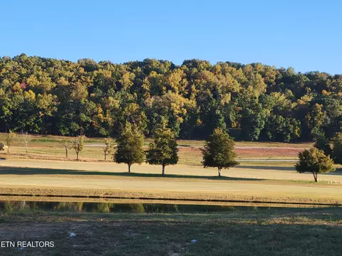 4544 Old Club Rd, Loudon, TN 37774