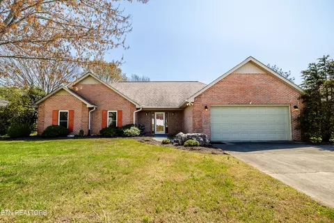 2350 Sir Edward Ln, Maryville, TN 37803