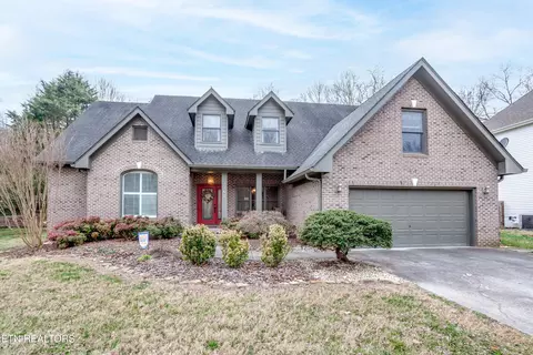 1761 Garland Rd, Knoxville, TN 37922