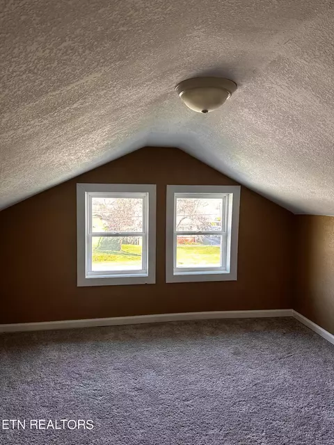Other - 815 Exeter Ave, Middlesboro, KY 40965 photo 5 of 14