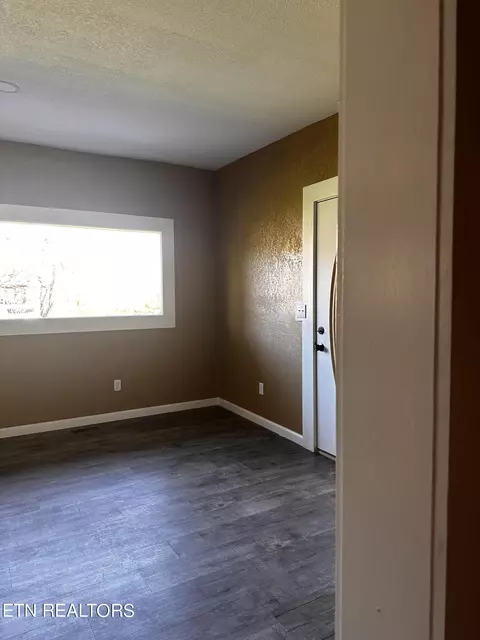 Other - 815 Exeter Ave, Middlesboro, KY 40965 photo 4 of 14