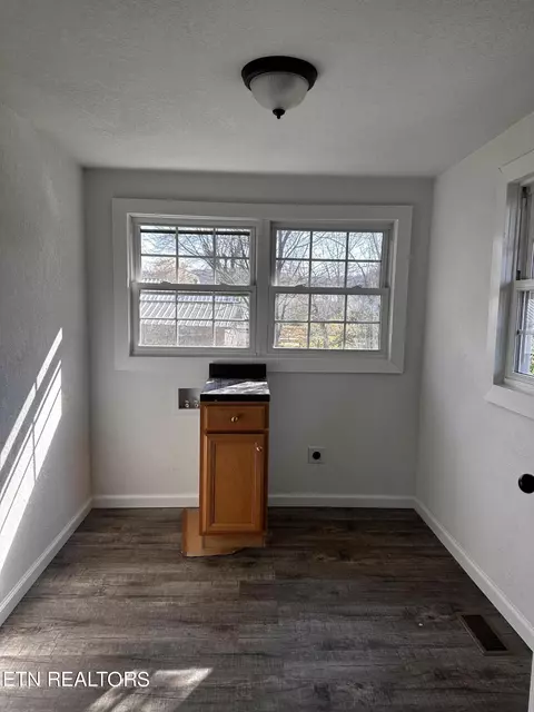 Other - 815 Exeter Ave, Middlesboro, KY 40965 photo 10 of 14