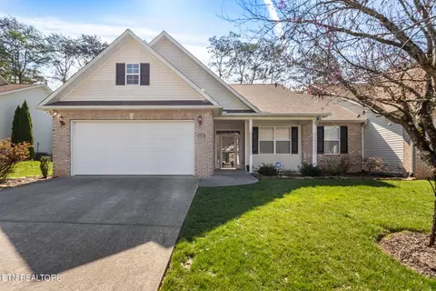 1526 Graybrook Ln, Knoxville, TN 37920