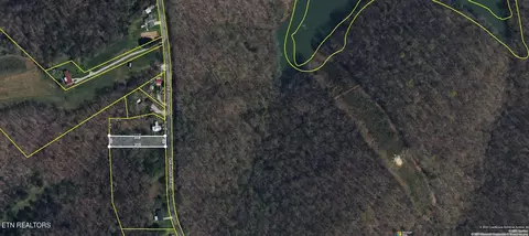 2819 Oak Grove Rd, Rocky Top, TN 37769