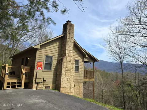 4126 Rosencrans Ln, Sevierville, TN 37862