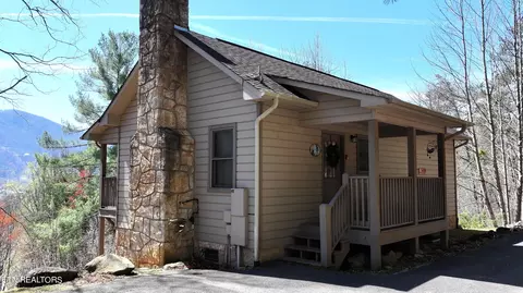 4114 Rosencrans Ln, Sevierville, TN 37862