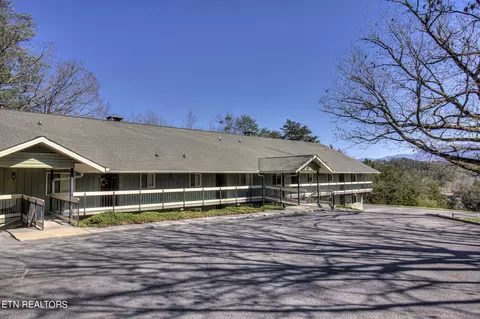 520 Briarcliff Way UNIT 112, Pigeon Forge, TN 37863