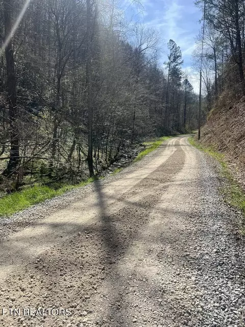 Hidden Hollow Way, Sevierville, TN 37862