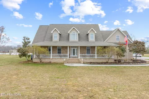 196 Ottoma Dr, Crossville, TN 38555