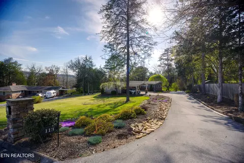 113 Colby Rd, Oak Ridge, TN 37830