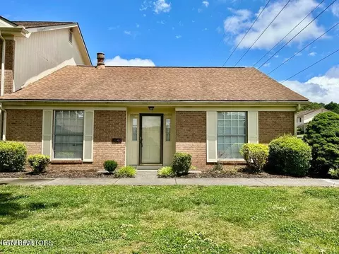 7914 Gleason Dr #1040, Knoxville, TN 37919