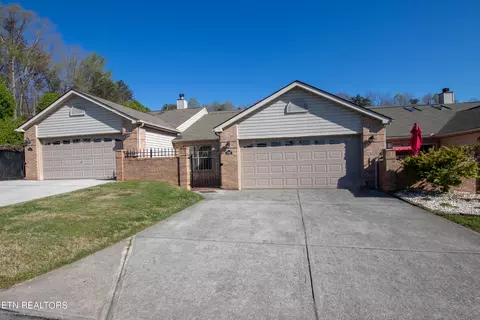 815 Villaview Way, Knoxville, TN 37920