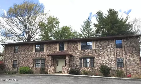 810 Highland Dr #602, Knoxville, TN 37912