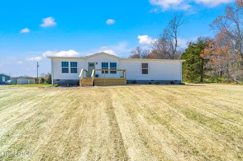 480 Greenbriar Road Rd, Sweetwater, TN 37874