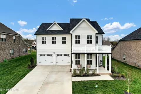 12772 Baltica Ln, Farragut, TN 37934