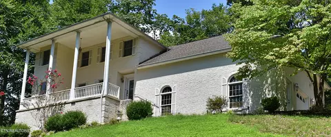 395 Yorkshire Dr, Harrogate, TN 37752