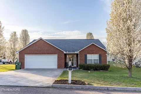 6801 Blue Jay Ln, Knoxville, TN 37938