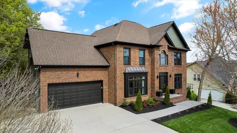 955 Garrison Ridge Blvd, Knoxville, TN 37922