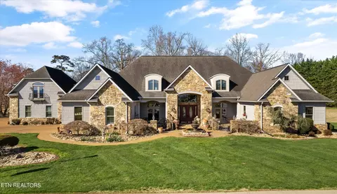 1733 St Ives Blvd, Alcoa, TN 37701