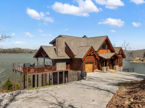 131 Delaware Pt, Ten Mile, TN 37880