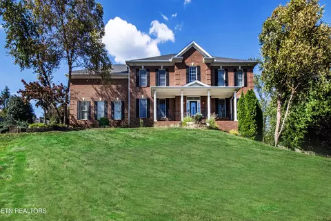 720 Hunting Fox Ln, Knoxville, TN 37934