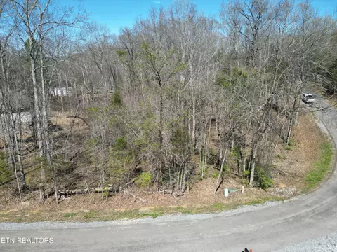 322 Nuhya Ln, Loudon, TN 37774
