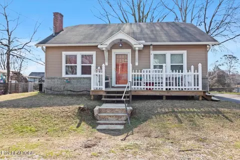 2548 Fenwood Dr, Knoxville, TN 37918