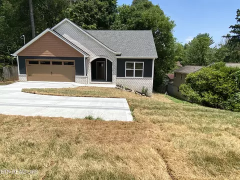 5412 Villa Rd, Knoxville, TN 37918