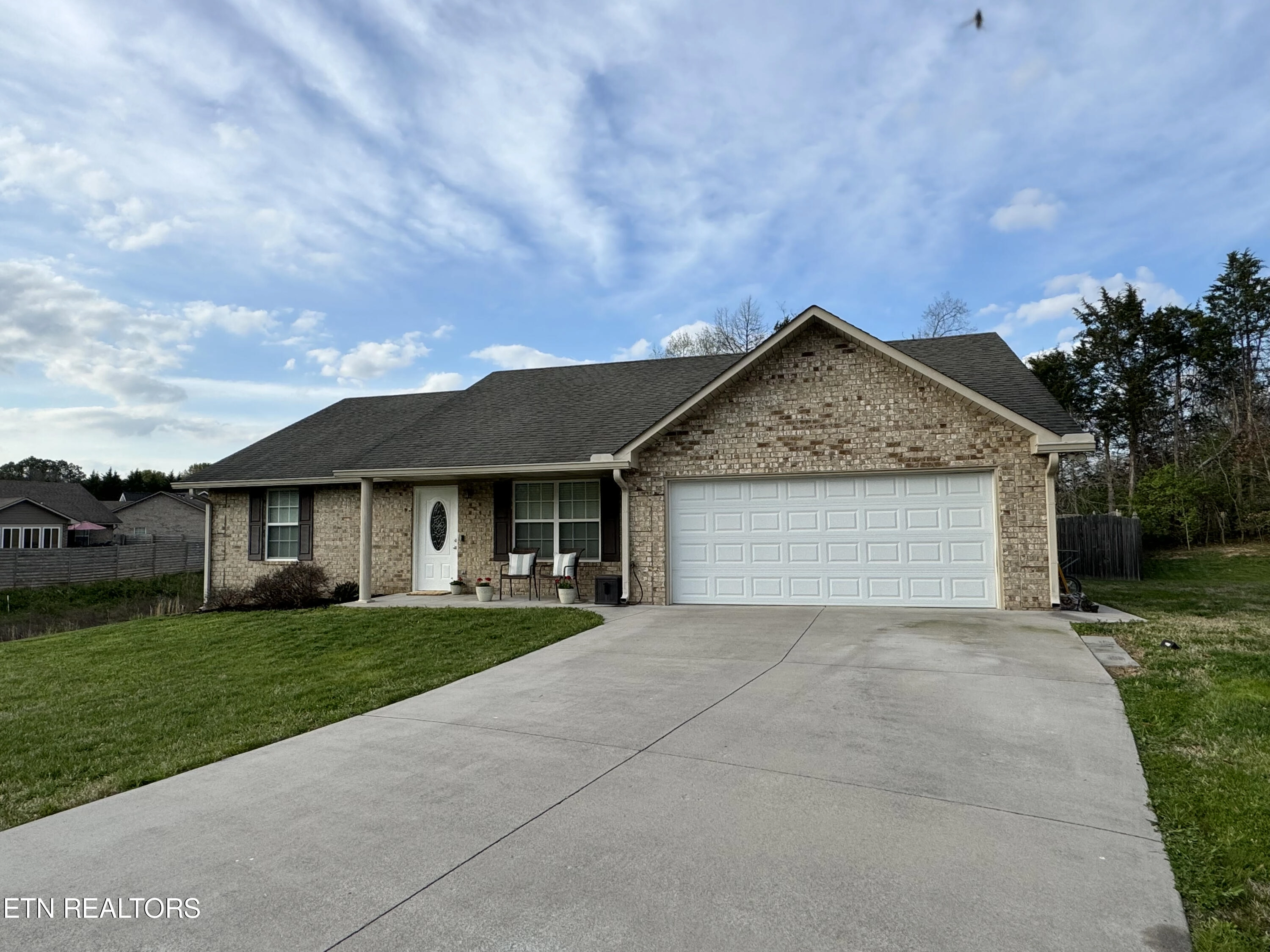 7804 COUNTRY ROSE LN  