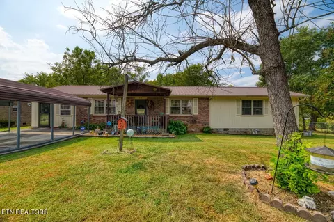 216 N Georgia Ave, Etowah, TN 37331